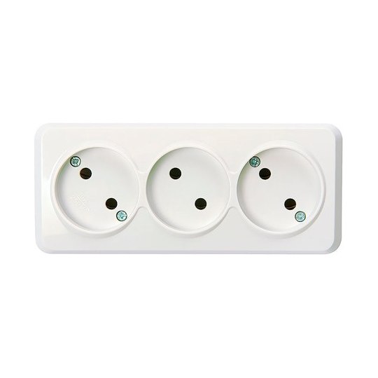 Розетка 3-местная Smartbuy белая 10А